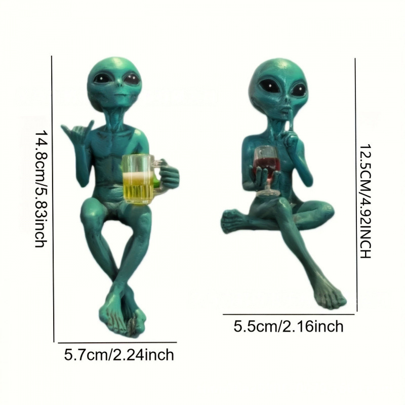 Funny Alien Statue Drinking Be - Wine Beer Garden ulasan dan harga